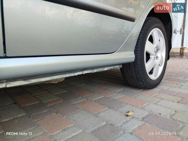 Сірий Шкода Фабія, об'ємом двигуна 1.4 л та пробігом 188 тис. км за 4999 $, фото 19 на Automoto.ua