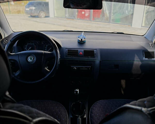 Шкода Фабия 2006 в Тернополе на Automoto.ua Серый Шкода Фабия, объемом двигателя 1.4 л и пробегом 316 тыс. км за 3300 $, фото 13 на Automoto.ua