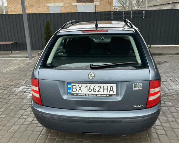 Серый Шкода Фабия, объемом двигателя 1.4 л и пробегом 340 тыс. км за 4500 $, фото 2 на Automoto.ua