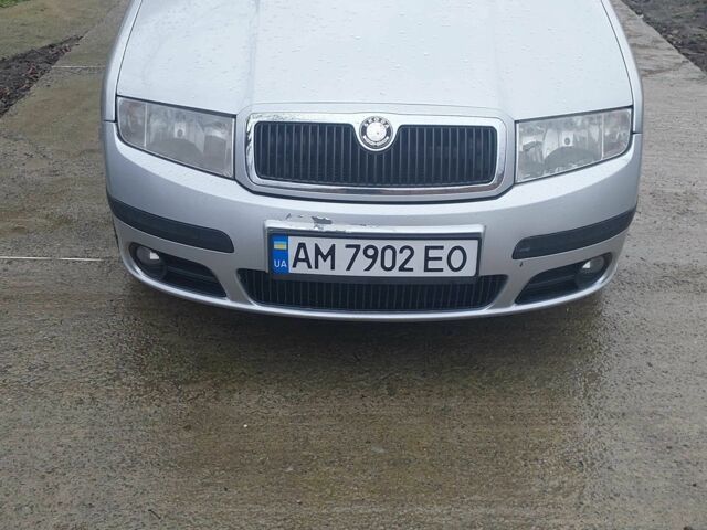 Сірий Шкода Фабія, об'ємом двигуна 1.4 л та пробігом 247 тис. км за 4000 $, фото 3 на Automoto.ua