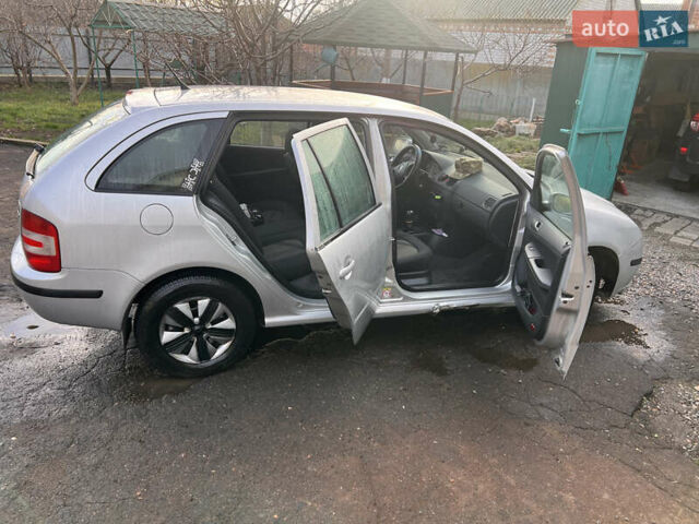 Сірий Шкода Фабія, об'ємом двигуна 1.2 л та пробігом 283 тис. км за 3500 $, фото 14 на Automoto.ua