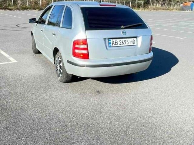 Серый Шкода Фабия, объемом двигателя 1.2 л и пробегом 282 тыс. км за 3100 $, фото 2 на Automoto.ua