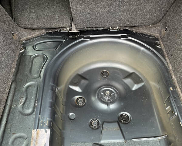 Сірий Шкода Фабія, об'ємом двигуна 1.4 л та пробігом 160 тис. км за 4500 $, фото 22 на Automoto.ua