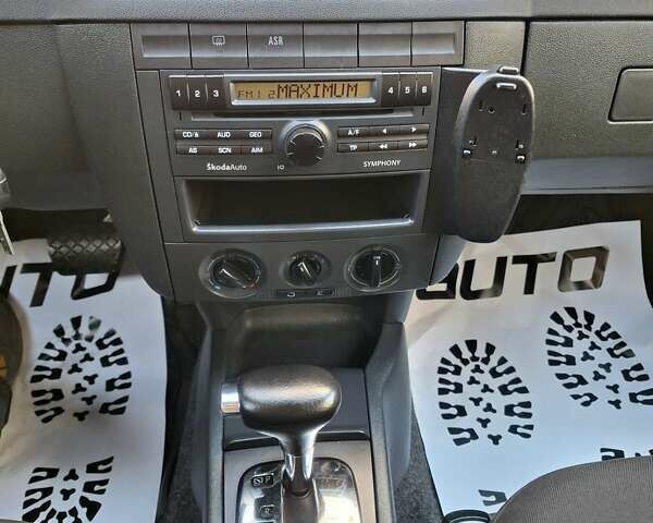 Шкода Фабия 2006 в Ивано-Франковске на Automoto.ua Серый Шкода Фабия, объемом двигателя 1.4 л и пробегом 210 тыс. км за 5499 $, фото 42 на Automoto.ua