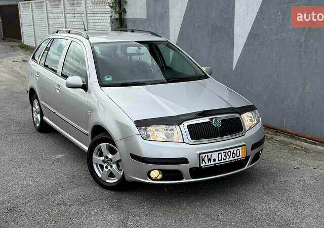 Сірий Шкода Фабія, об'ємом двигуна 1.4 л та пробігом 207 тис. км за 5700 $, фото 4 на Automoto.ua
