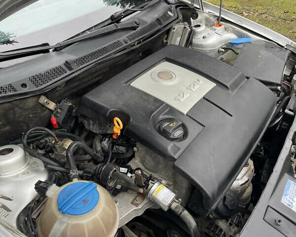 Серый Шкода Фабия, объемом двигателя 1.2 л и пробегом 175 тыс. км за 2800 $, фото 38 на Automoto.ua