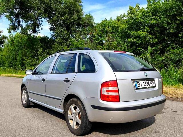 Сірий Шкода Фабія, об'ємом двигуна 1.4 л та пробігом 262 тис. км за 3800 $, фото 4 на Automoto.ua