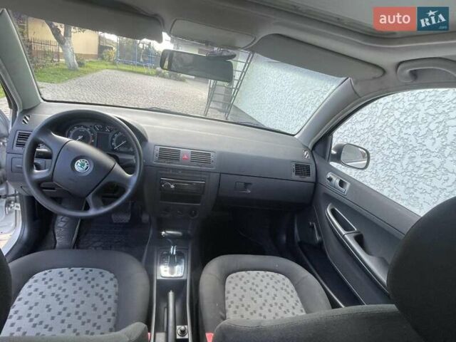 Шкода Фабия 2006 в Тернополе на Automoto.ua Серый Шкода Фабия, объемом двигателя 1.4 л и пробегом 162 тыс. км за 4400 $, фото 15 на Automoto.ua