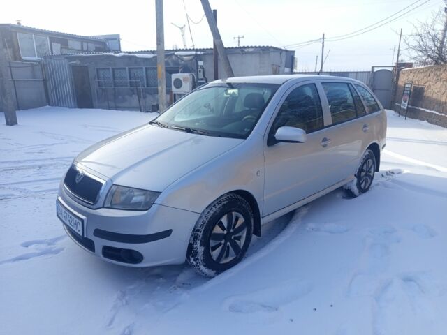 Сірий Шкода Фабія, об'ємом двигуна 1.2 л та пробігом 200 тис. км за 3600 $, фото 3 на Automoto.ua
