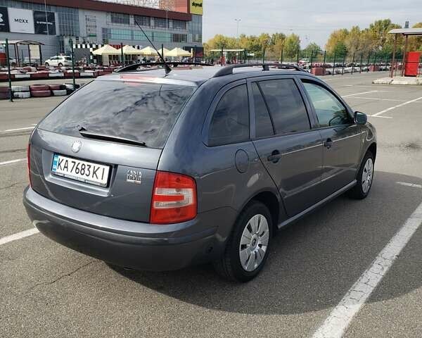 Сірий Шкода Фабія, об'ємом двигуна 1.39 л та пробігом 252 тис. км за 4000 $, фото 6 на Automoto.ua