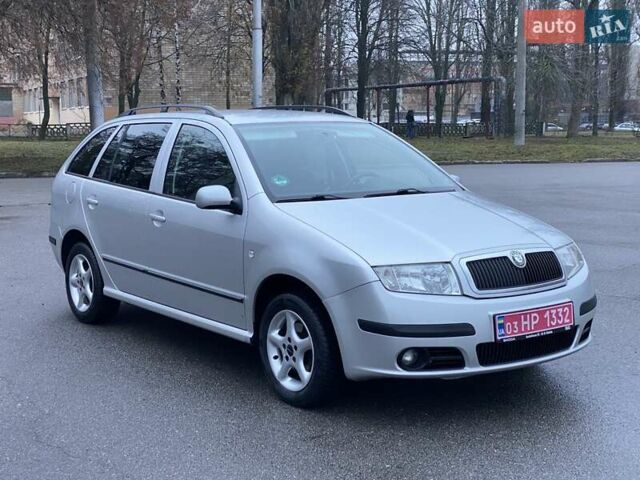 Сірий Шкода Фабія, об'ємом двигуна 1.4 л та пробігом 204 тис. км за 4999 $, фото 6 на Automoto.ua