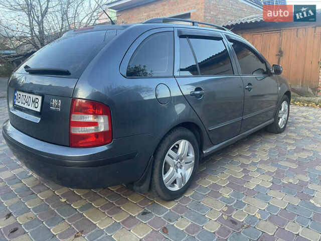 Серый Шкода Фабия, объемом двигателя 1.39 л и пробегом 197 тыс. км за 3950 $, фото 9 на Automoto.ua