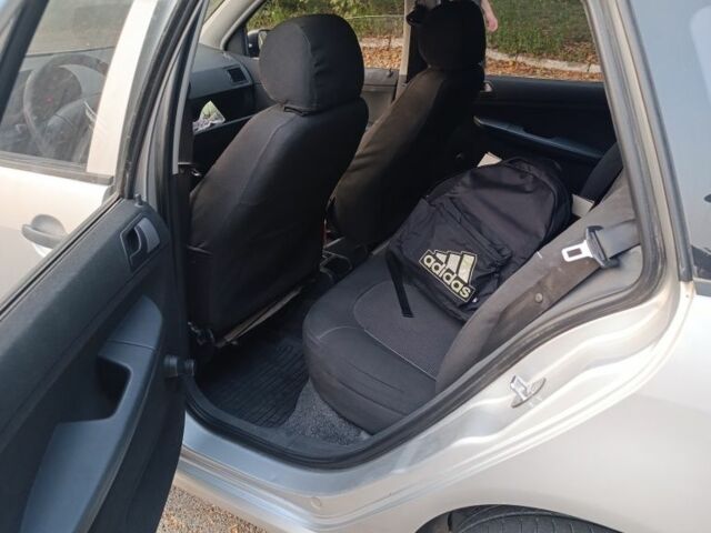 Серый Шкода Фабия, объемом двигателя 0 л и пробегом 179 тыс. км за 3299 $, фото 1 на Automoto.ua