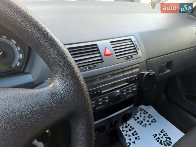 Шкода Фабия 2006 в Ивано-Франковске на Automoto.ua Серый Шкода Фабия, объемом двигателя 1.4 л и пробегом 210 тыс. км за 5499 $, фото 40 на Automoto.ua