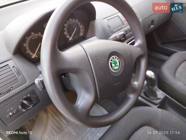 Сірий Шкода Фабія, об'ємом двигуна 1.4 л та пробігом 179 тис. км за 5350 $, фото 62 на Automoto.ua