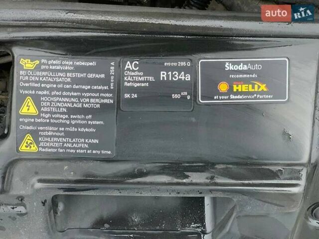 Серый Шкода Фабия, объемом двигателя 1.39 л и пробегом 195 тыс. км за 4600 $, фото 17 на Automoto.ua