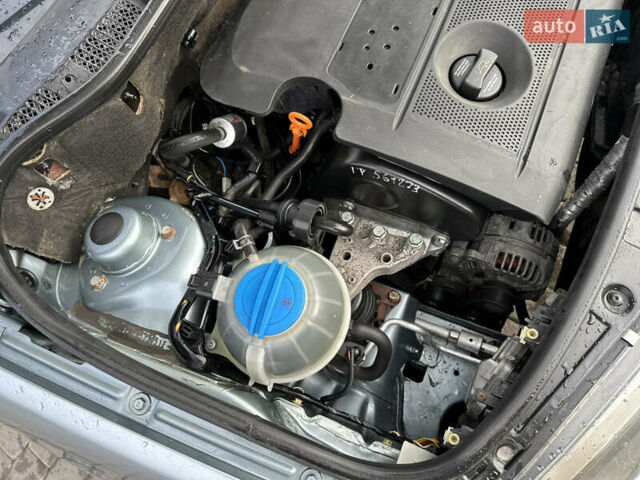 Серый Шкода Фабия, объемом двигателя 1.4 л и пробегом 270 тыс. км за 2550 $, фото 12 на Automoto.ua