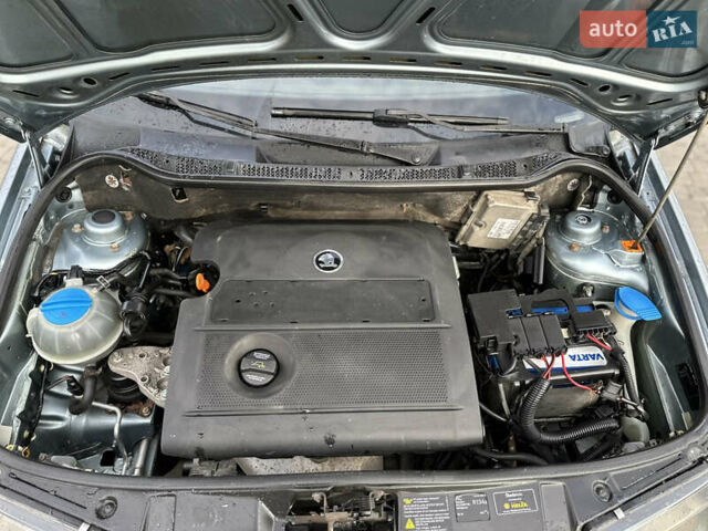 Серый Шкода Фабия, объемом двигателя 1.4 л и пробегом 270 тыс. км за 2550 $, фото 11 на Automoto.ua