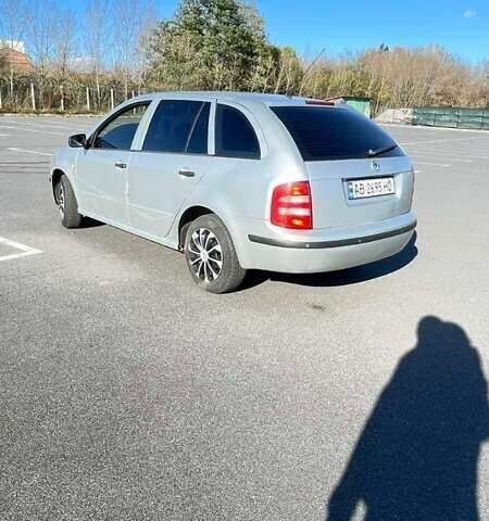 Сірий Шкода Фабія, об'ємом двигуна 1.2 л та пробігом 282 тис. км за 3100 $, фото 2 на Automoto.ua