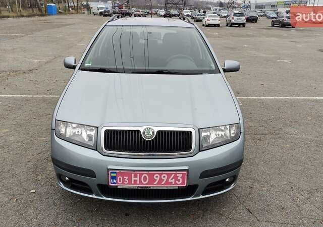 Серый Шкода Фабия, объемом двигателя 1.4 л и пробегом 194 тыс. км за 4900 $, фото 9 на Automoto.ua