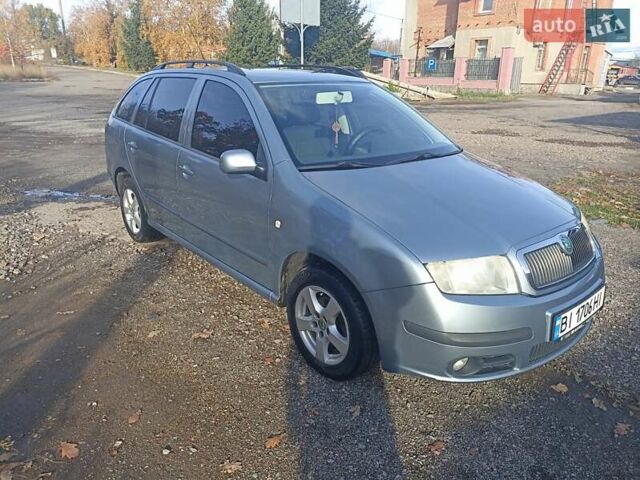 Шкода Фабия 2006 в Полтаве на Automoto.ua Серый Шкода Фабия, объемом двигателя 1.39 л и пробегом 218 тыс. км за 5100 $, фото 1 на Automoto.ua