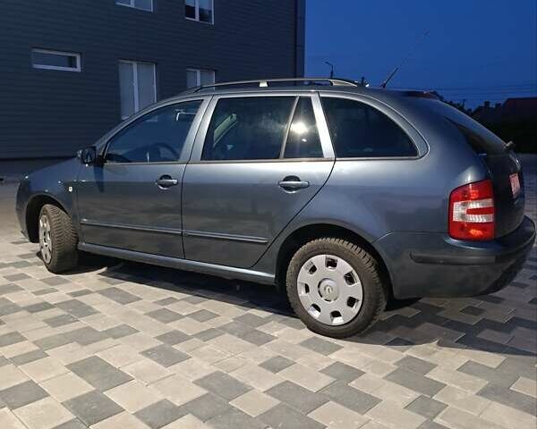 Сірий Шкода Фабія, об'ємом двигуна 1.4 л та пробігом 193 тис. км за 4800 $, фото 22 на Automoto.ua
