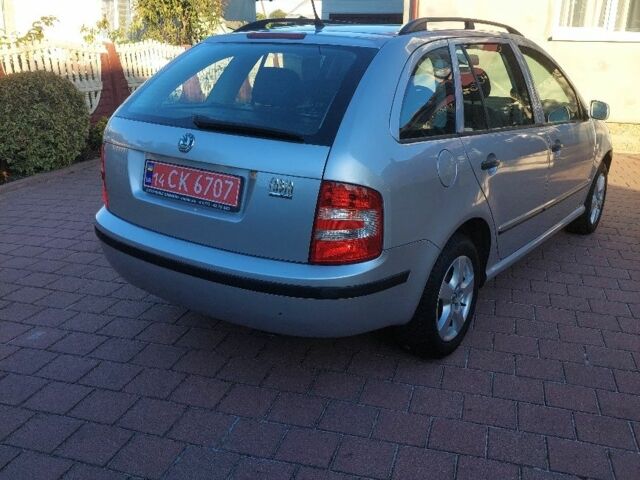 Серый Шкода Фабия, объемом двигателя 1.4 л и пробегом 160 тыс. км за 3950 $, фото 1 на Automoto.ua