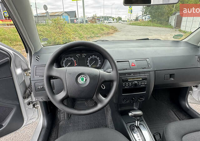 Сірий Шкода Фабія, об'ємом двигуна 1.4 л та пробігом 207 тис. км за 5700 $, фото 42 на Automoto.ua