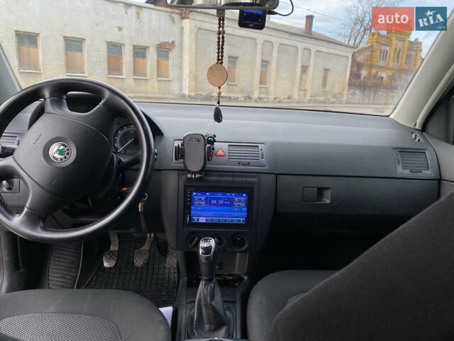 Серый Шкода Фабия, объемом двигателя 1.4 л и пробегом 270 тыс. км за 4900 $, фото 9 на Automoto.ua
