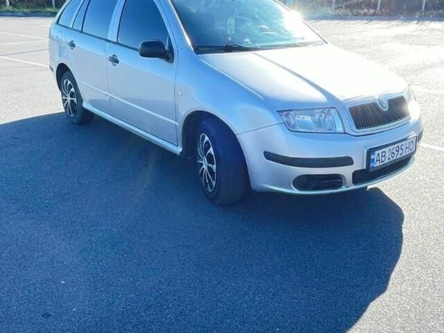 Серый Шкода Фабия, объемом двигателя 1.2 л и пробегом 282 тыс. км за 3100 $, фото 4 на Automoto.ua