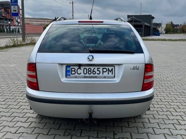 Серый Шкода Фабия, объемом двигателя 1.4 л и пробегом 237 тыс. км за 3650 $, фото 6 на Automoto.ua