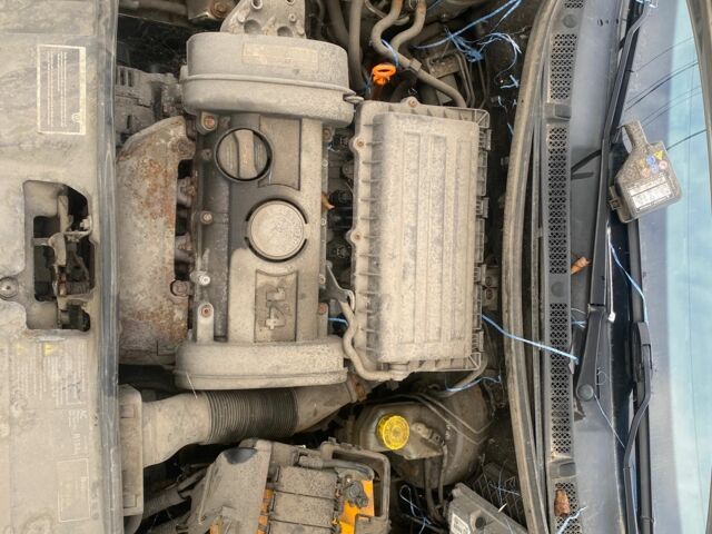 Сірий Шкода Фабія, об'ємом двигуна 1.4 л та пробігом 252 тис. км за 1300 $, фото 5 на Automoto.ua