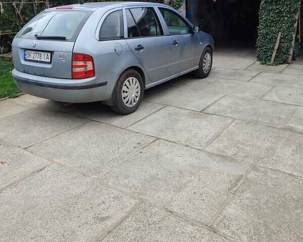 Сірий Шкода Фабія, об'ємом двигуна 1.4 л та пробігом 310 тис. км за 4100 $, фото 10 на Automoto.ua