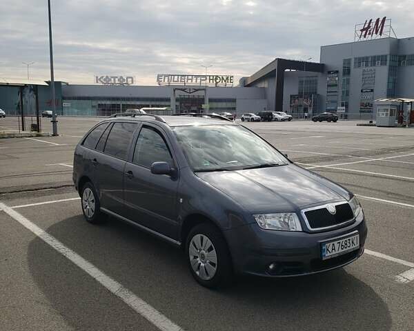Сірий Шкода Фабія, об'ємом двигуна 1.39 л та пробігом 252 тис. км за 4000 $, фото 8 на Automoto.ua