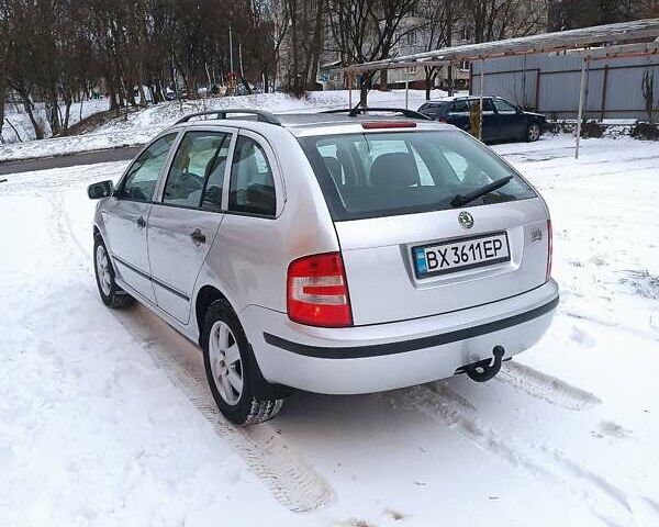 Серый Шкода Фабия, объемом двигателя 1.4 л и пробегом 208 тыс. км за 5300 $, фото 6 на Automoto.ua