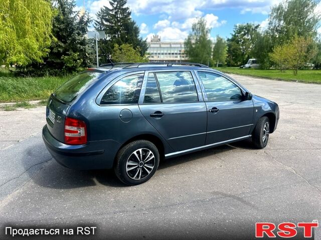 Сірий Шкода Фабія, об'ємом двигуна 1.2 л та пробігом 180 тис. км за 3200 $, фото 4 на Automoto.ua