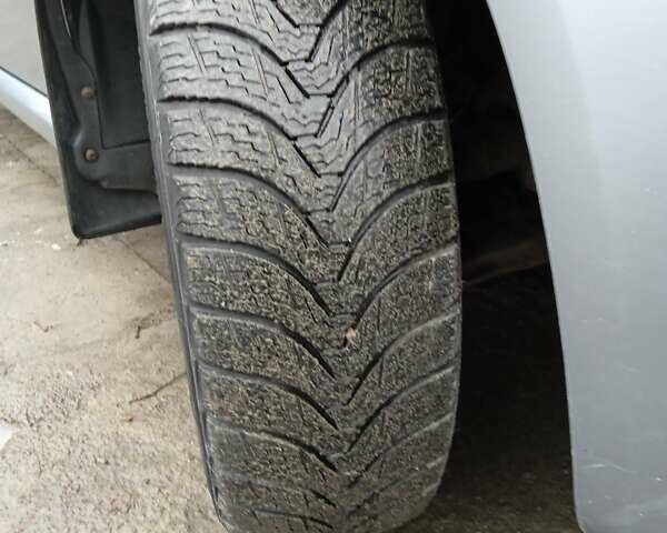 Серый Шкода Фабия, объемом двигателя 1.2 л и пробегом 290 тыс. км за 3400 $, фото 31 на Automoto.ua