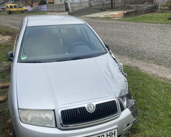 Сірий Шкода Фабія, об'ємом двигуна 1.4 л та пробігом 253 тис. км за 1300 $, фото 1 на Automoto.ua