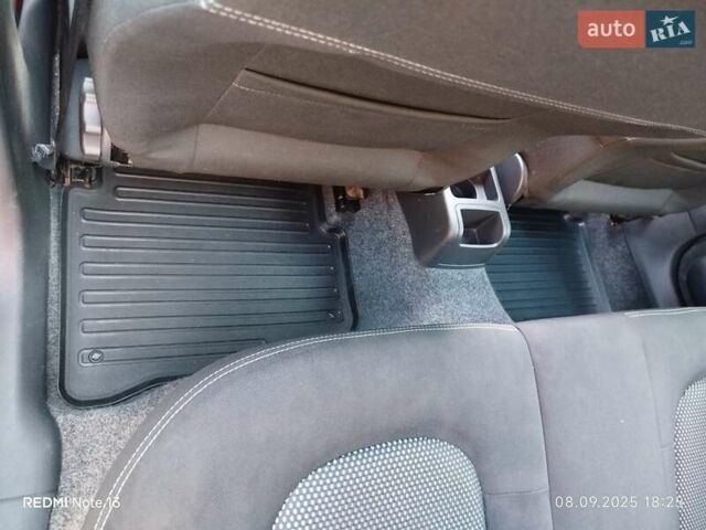 Сірий Шкода Фабія, об'ємом двигуна 1.4 л та пробігом 188 тис. км за 4999 $, фото 48 на Automoto.ua