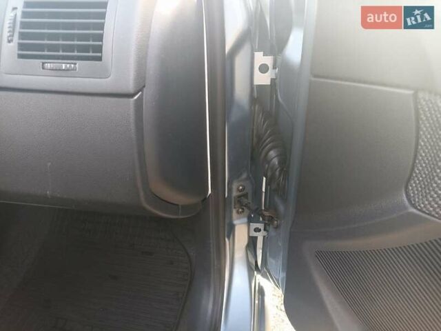 Шкода Фабия 2006 в Полтаве на Automoto.ua Серый Шкода Фабия, объемом двигателя 1.39 л и пробегом 218 тыс. км за 5100 $, фото 13 на Automoto.ua