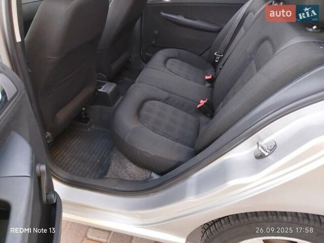 Сірий Шкода Фабія, об'ємом двигуна 1.4 л та пробігом 179 тис. км за 5350 $, фото 69 на Automoto.ua