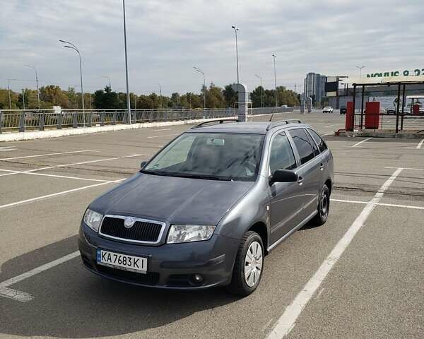Сірий Шкода Фабія, об'ємом двигуна 1.39 л та пробігом 252 тис. км за 4000 $, фото 16 на Automoto.ua