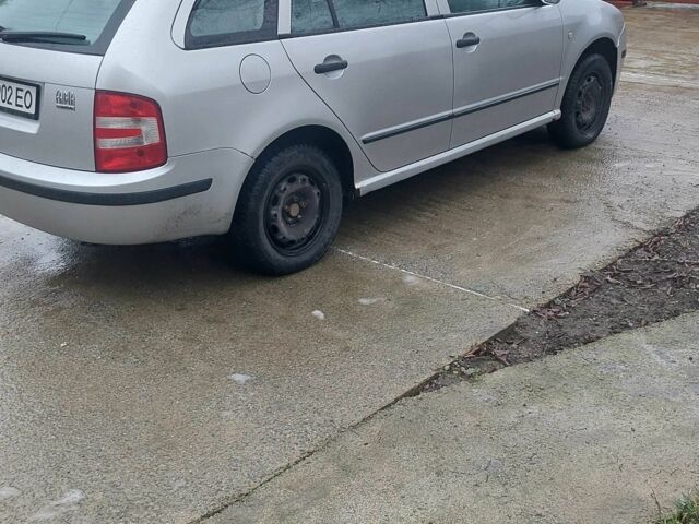 Сірий Шкода Фабія, об'ємом двигуна 1.4 л та пробігом 247 тис. км за 4000 $, фото 17 на Automoto.ua