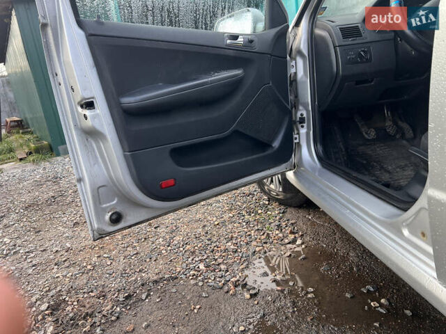 Сірий Шкода Фабія, об'ємом двигуна 1.2 л та пробігом 283 тис. км за 3500 $, фото 9 на Automoto.ua