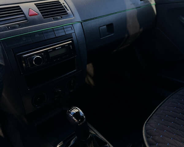 Шкода Фабия 2006 в Тернополе на Automoto.ua Серый Шкода Фабия, объемом двигателя 1.4 л и пробегом 316 тыс. км за 3300 $, фото 20 на Automoto.ua