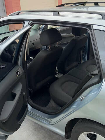 Серый Шкода Фабия, объемом двигателя 1.39 л и пробегом 157 тыс. км за 4900 $, фото 6 на Automoto.ua