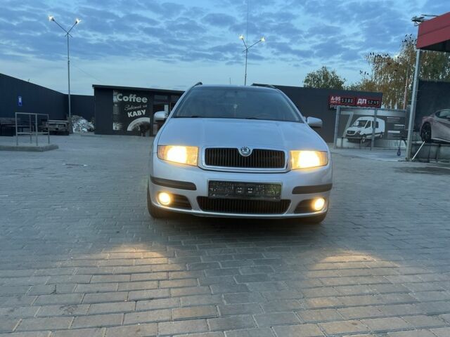 Серый Шкода Фабия, объемом двигателя 1.4 л и пробегом 268 тыс. км за 4850 $, фото 6 на Automoto.ua