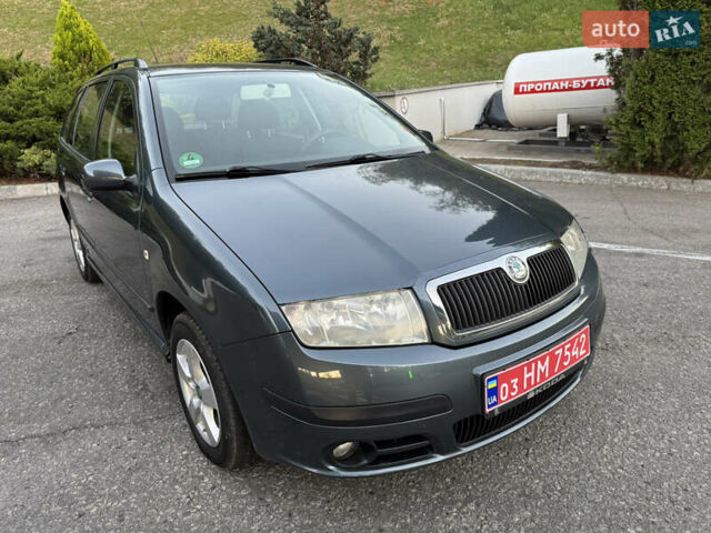 Серый Шкода Фабия, объемом двигателя 0 л и пробегом 133 тыс. км за 5400 $, фото 142 на Automoto.ua