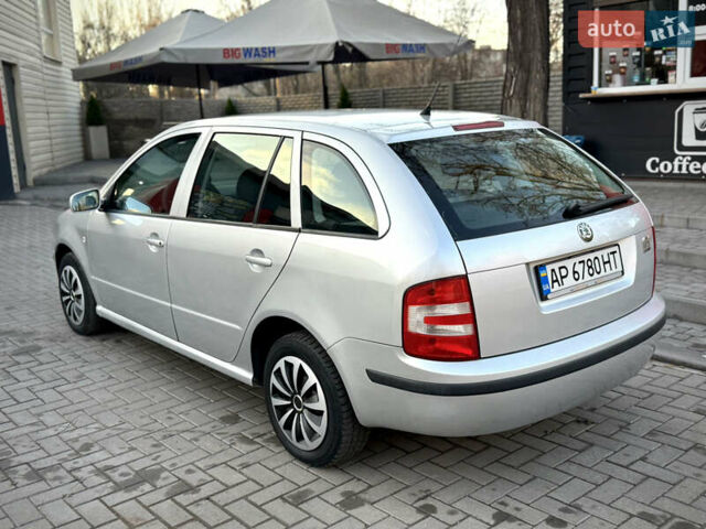 Серый Шкода Фабия, объемом двигателя 1.39 л и пробегом 190 тыс. км за 4300 $, фото 10 на Automoto.ua