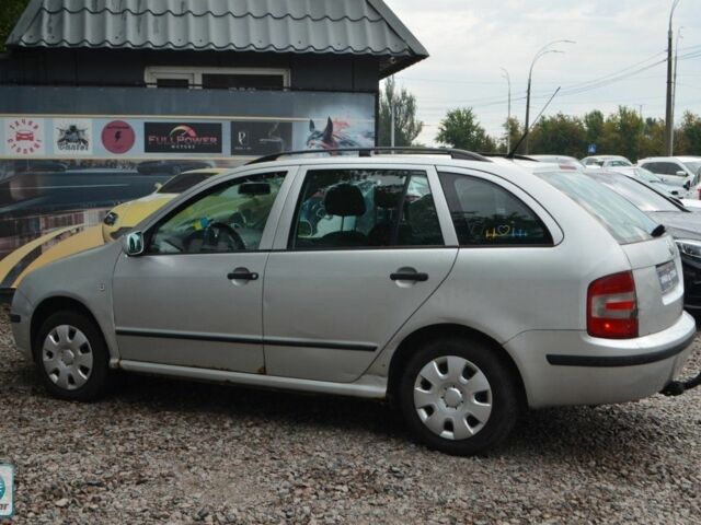 Сірий Шкода Фабія, об'ємом двигуна 1.4 л та пробігом 256 тис. км за 3500 $, фото 3 на Automoto.ua